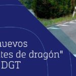 Marcas triangulares pintadas en la calzada junto a un panel informativo azul mostrando la señalización; Cultiva tus propios Dientes de Dragón: guía paso a paso