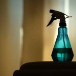 Elimina malas hierbas de forma efectiva con vinagre como herbicida