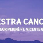 Guía completa para plantar hermosos Erysimums en tu jardín en una imagen con cielo morado, silueta de montañas y letras blancas grandes.